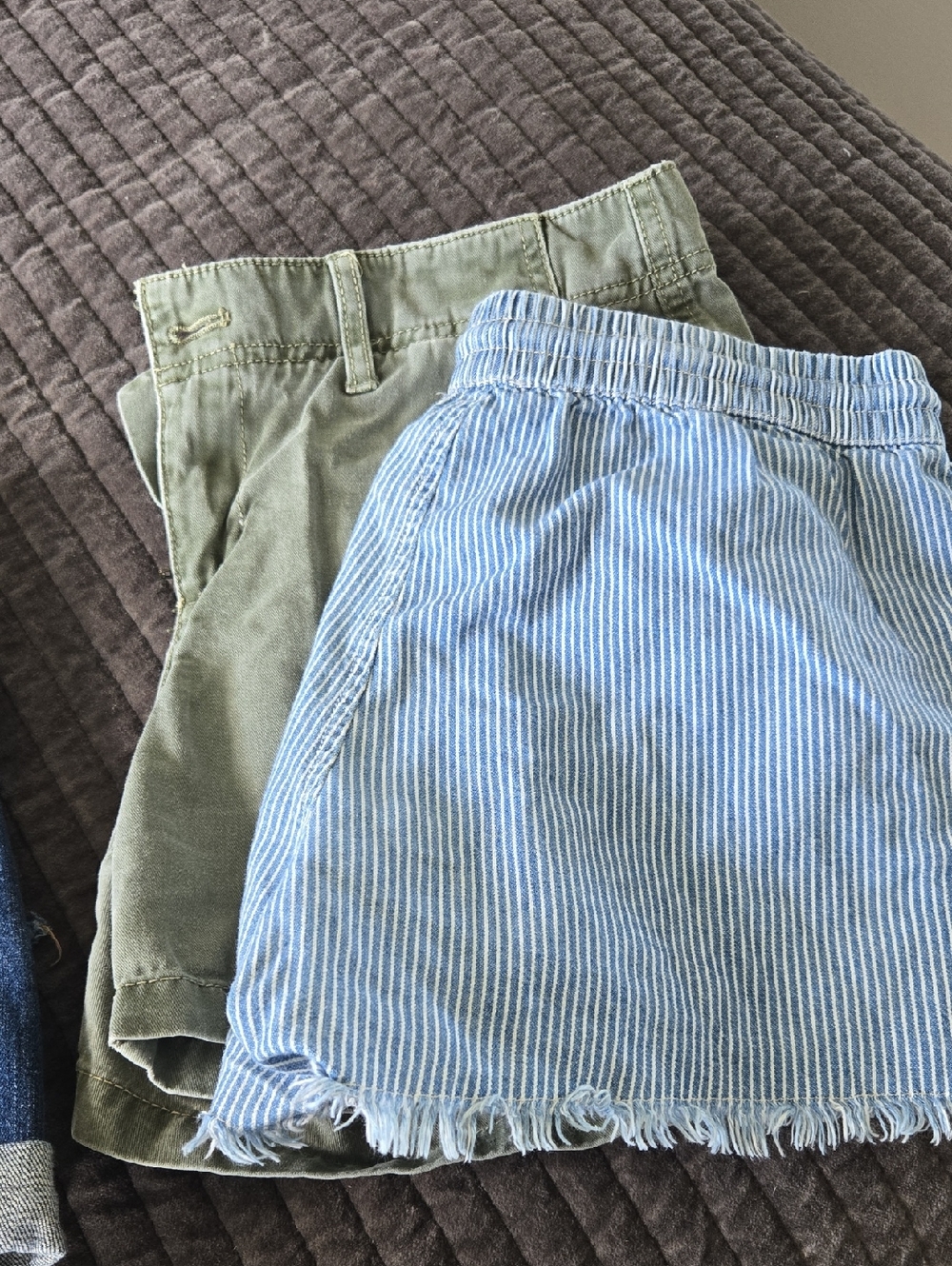 Shorts Lot - Picture 2 of 12